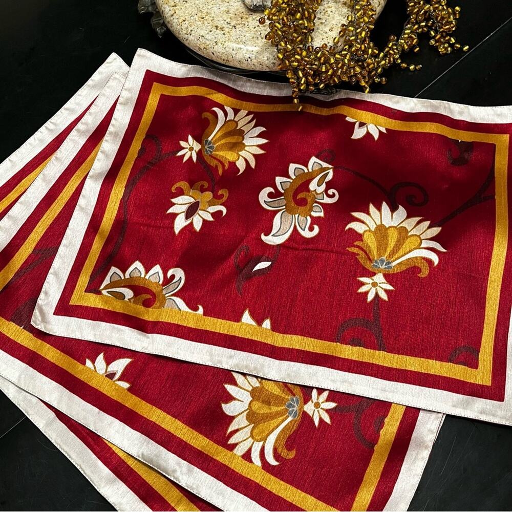 NEW Z Gallerie Silk Blend Floral Rectangular Placemats 20”x14” Set 4 Cranberry